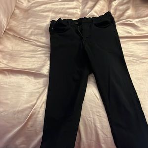 BLACK STRAIGHT LEG SKINNY JEANS